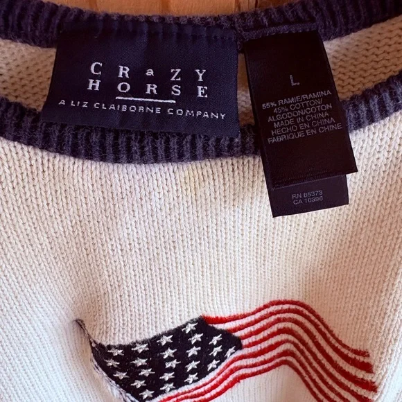 American Flag Short Sleeve Sweater | VTG | Heritage Knit | Size Large - Picture 5 of 7